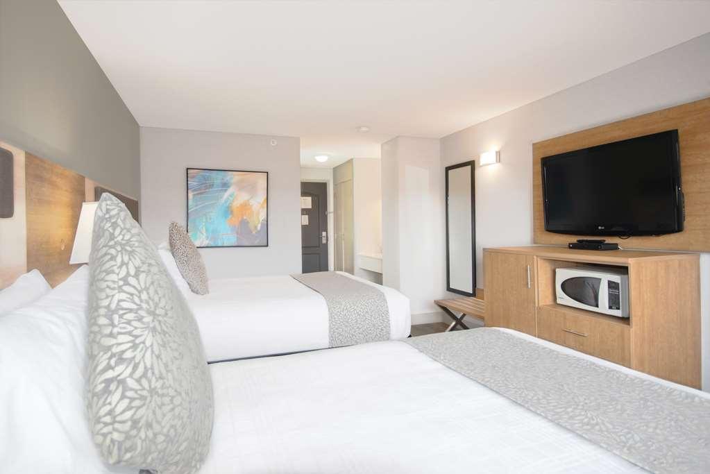 Coast Abbotsford Hotel & Suites Bilik gambar