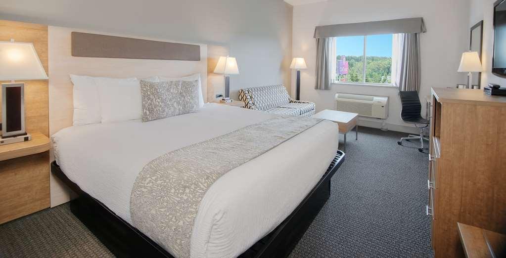 Coast Abbotsford Hotel & Suites Bilik gambar